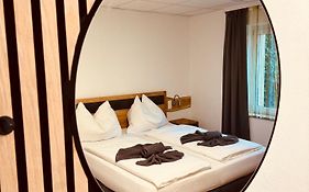 Enns Sleep Gasthaus Backhendlstation